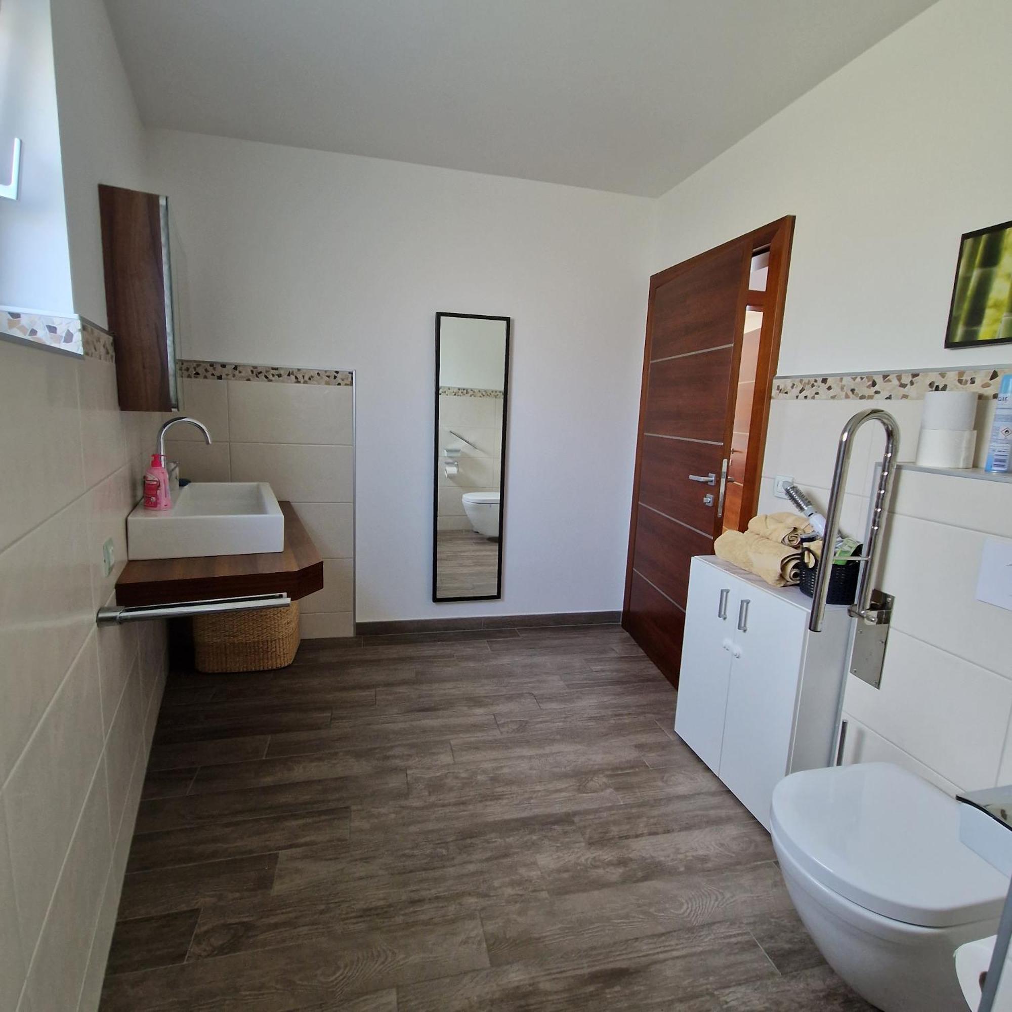 Appartement Comfy Plaza à Aurolzmunster Extérieur photo